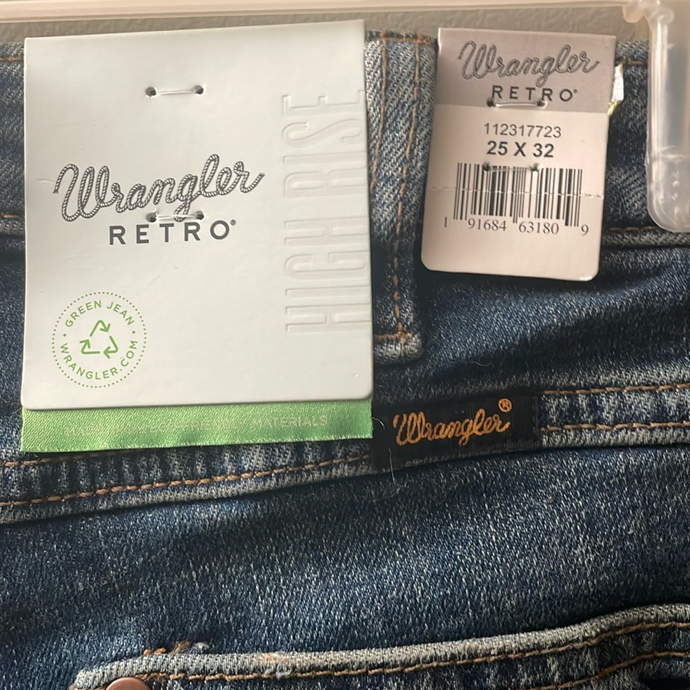 Wrangler Retro NWT Jeans, Flare Bottom’